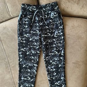 Boys MTA Sport Joggers Size 6/7